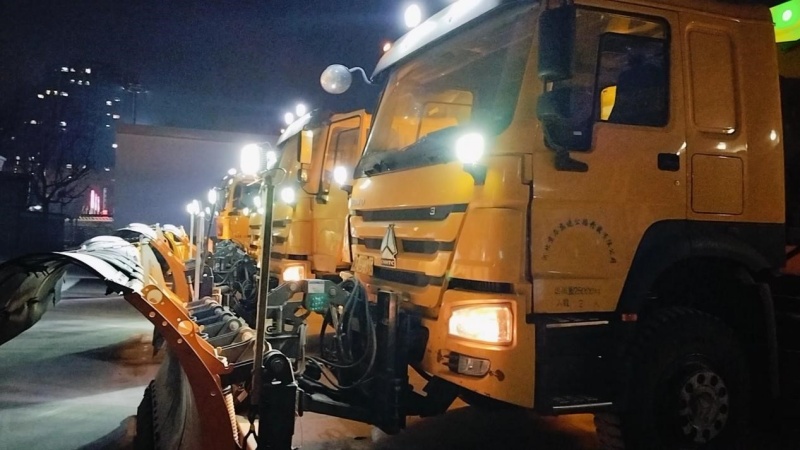 除雪2_副本.jpg 除雪2_副本.jpg